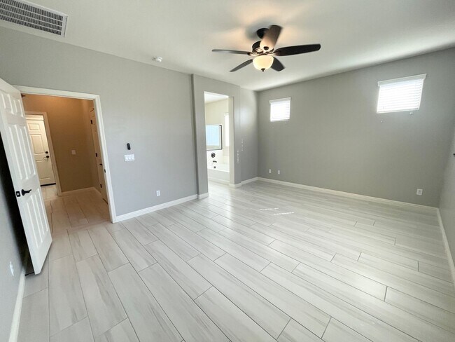 Building Photo - Beautiful Single Level 3 Bed/ 2 Bath + Den Home In Maricopa. Tons of Upgrades Throughout!
