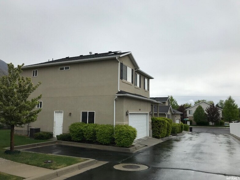 Building Photo - 1297 S 1430 E