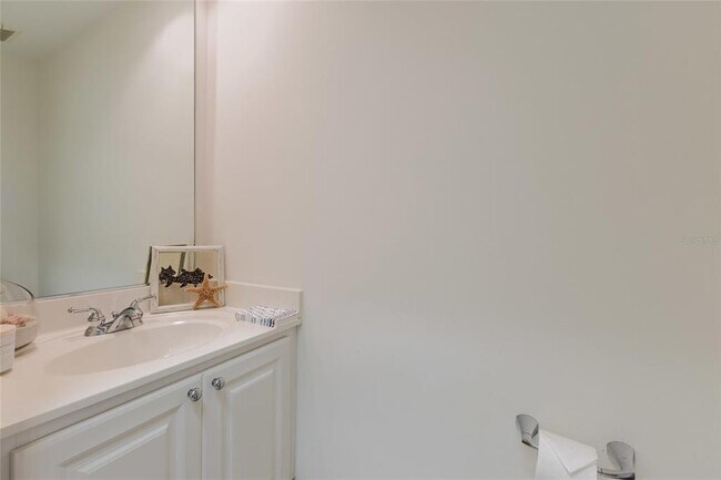 Building Photo - 1564 Napoli Dr W