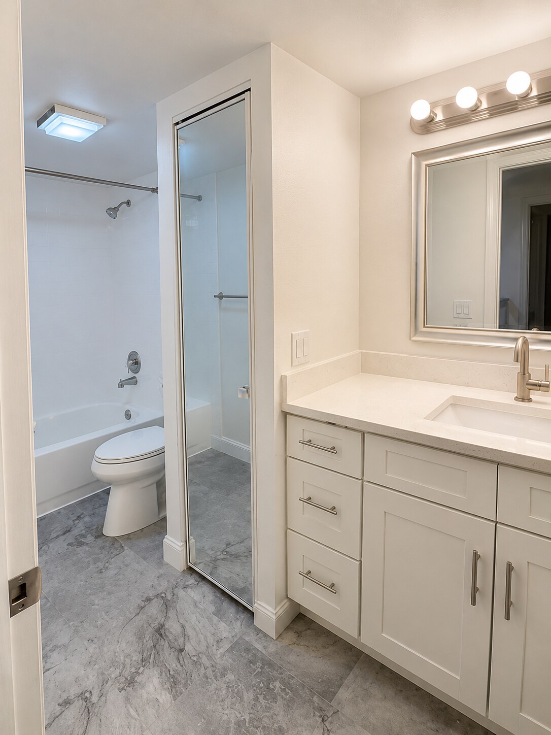 Building Photo - 1801 18th Way