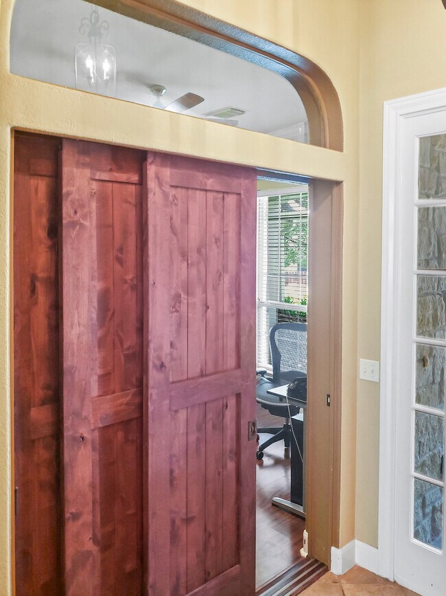 Building Photo - 8109 Endeavor Cir