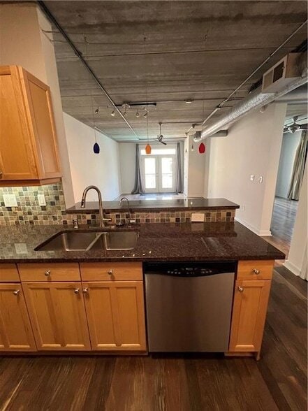 Building Photo - 800 Peachtree St NE