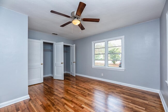 Building Photo - 2058 Thomasville Rd