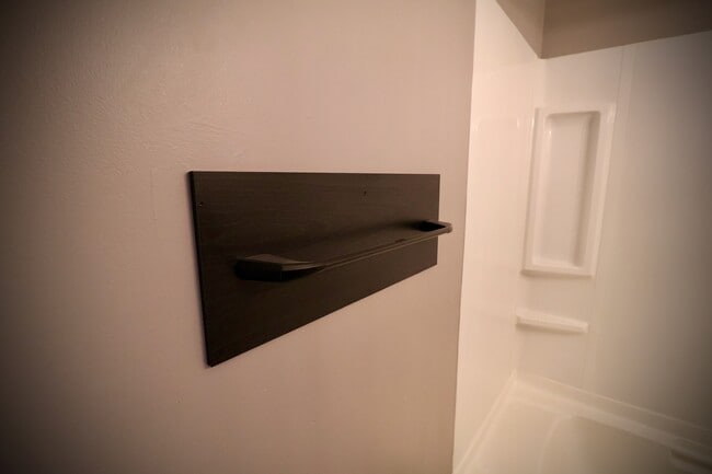 Building Photo - 237 S Kaley St