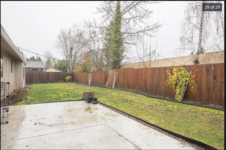 Building Photo - 7639 SW Aldrich Ct