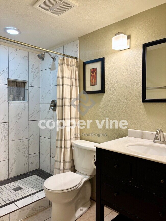 Building Photo - 11230 Irving Dr
