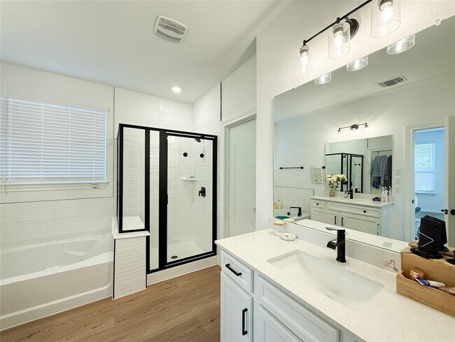 Building Photo - 253 Inlet Ln