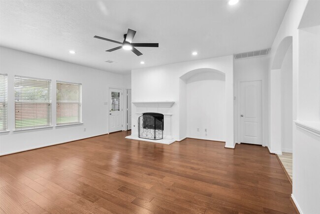 Building Photo - 2610 Cypress Springs Dr