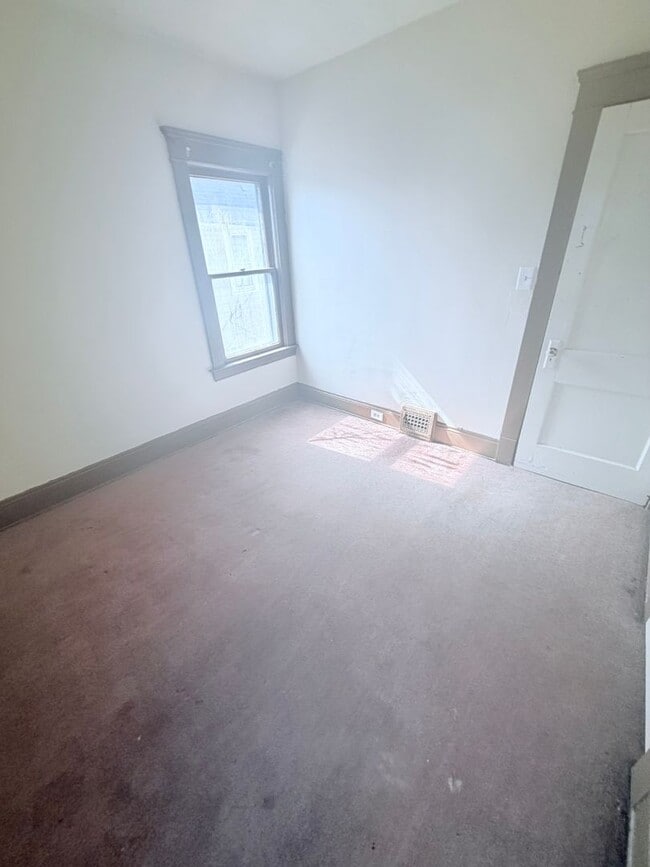 Building Photo - 3395- 3397 W. 100th