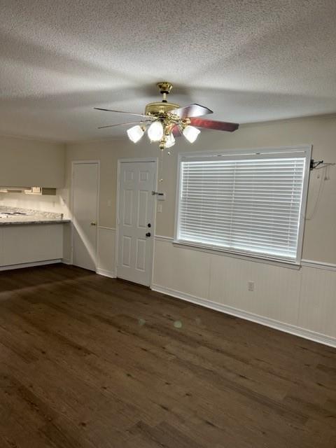 Building Photo - 5801 Creel Rd