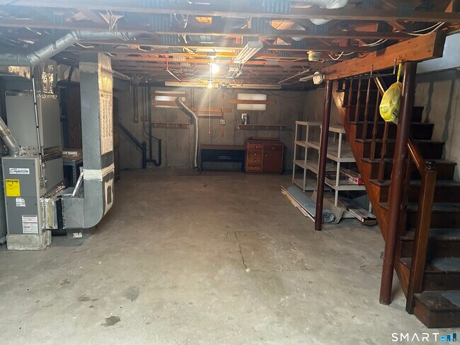 Building Photo - 151 Wynwood Dr