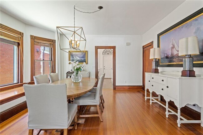 Building Photo - 14 Greenough Pl