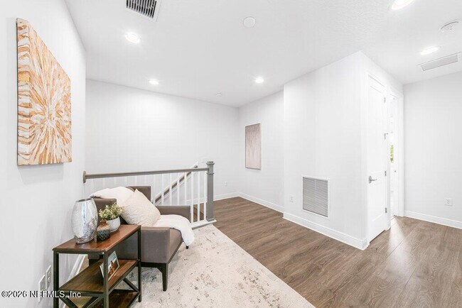 Building Photo - 457 Marquesa Cir
