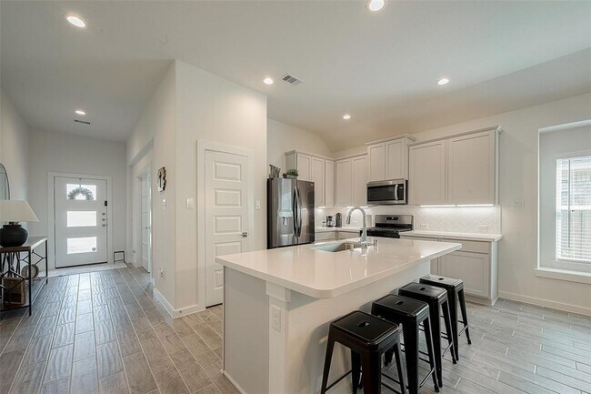 Building Photo - 15202 N Heron Heights Way