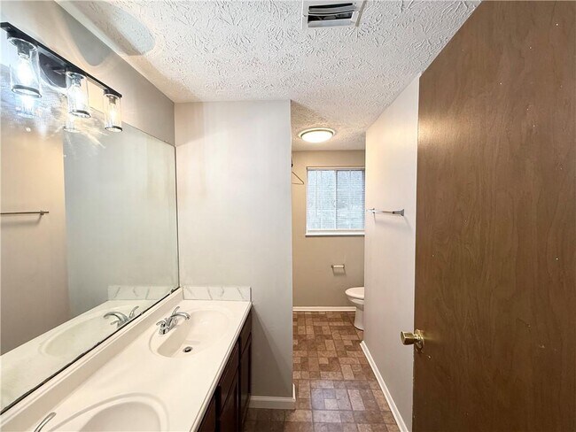 Building Photo - 4979 Stone Trace