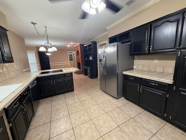 Building Photo - 956 Rolling Oaks Ln