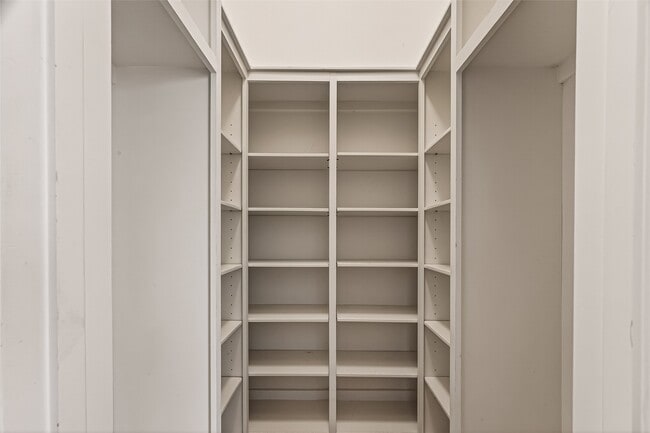 Building Photo - 5319 Fayette St