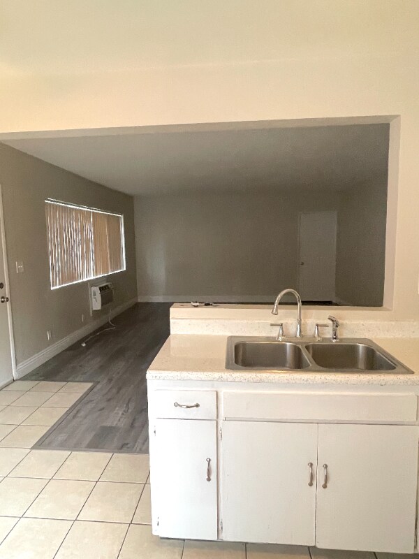 Building Photo - 562 Silverwood Ave