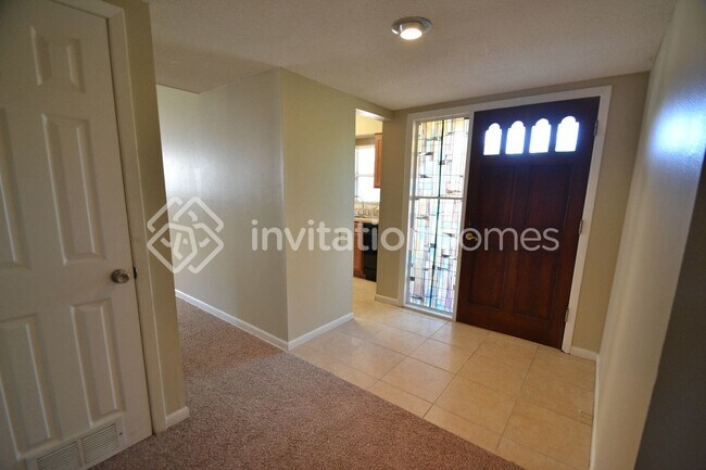 Building Photo - 1500 Overlook Rd