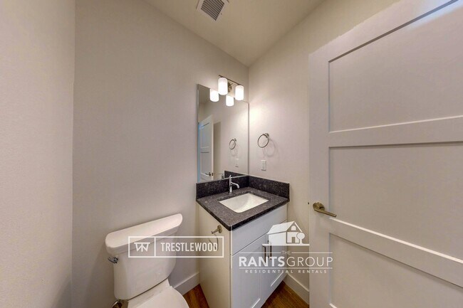 Building Photo - Brand New! Modern Home in Trestlewood – Wh...
