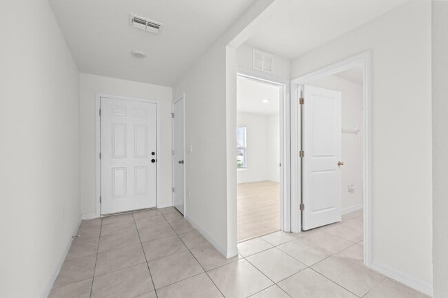 Building Photo - Recently Updated One Story - 4BR For Rent