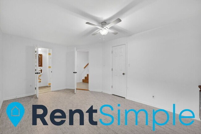 Building Photo - 13136 Ashnut Ln