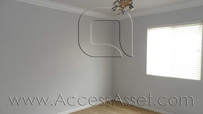 Building Photo - Stunning 3 Bed/ 2.5Bath Beaumont Home!
