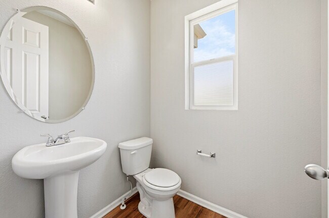Building Photo - $2,395.95, 2-bed, 2.5-bath with a washer and dryer in unit.