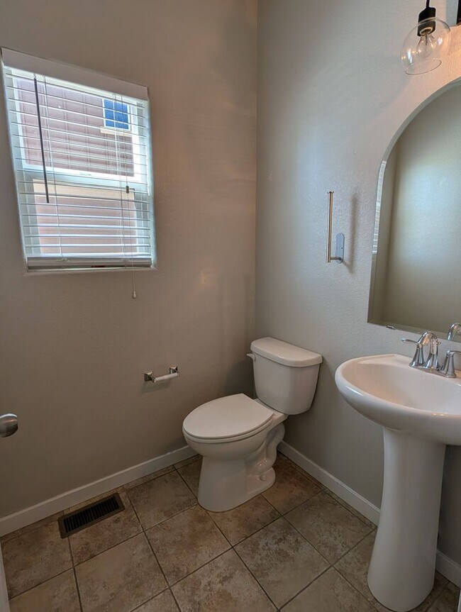 Building Photo - 7709 Camille Ct