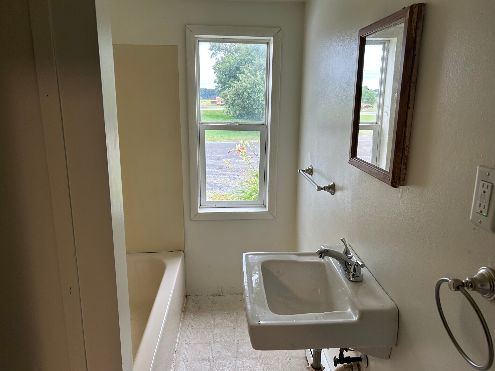 Building Photo - 7508 NY-177