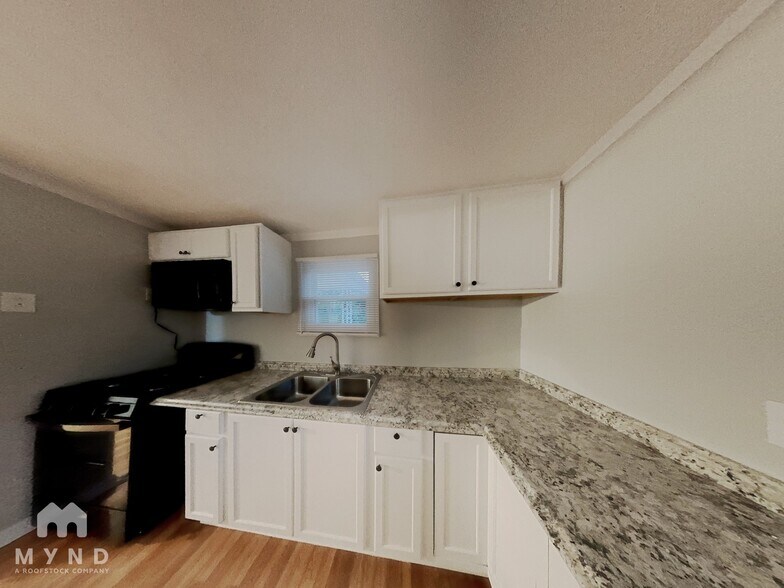 Building Photo - 2109 Dove Tree Ln