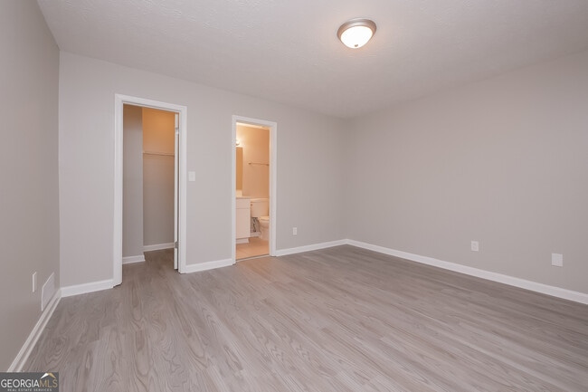 Building Photo - 1003 Salisbury Trail