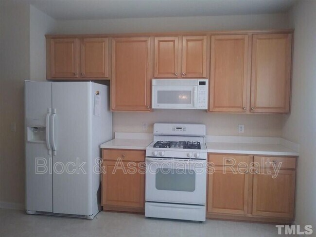 Building Photo - 105 Tortoise Ln