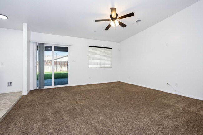 Building Photo - 6212 Ajooni Ct