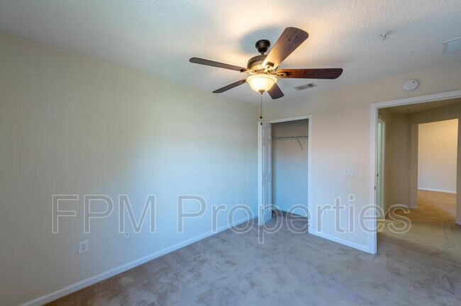 Building Photo - 9505 Armelle Way