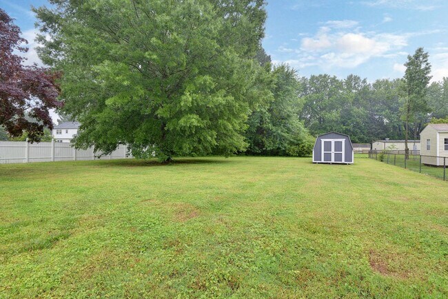 Building Photo - Nicely updated rancher!