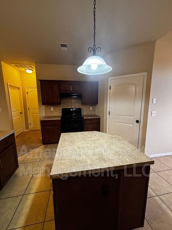 Building Photo - 4918 S 186th E Ave