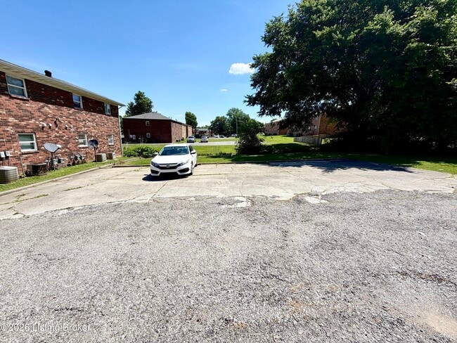 Building Photo - 3216 Fordhaven Rd