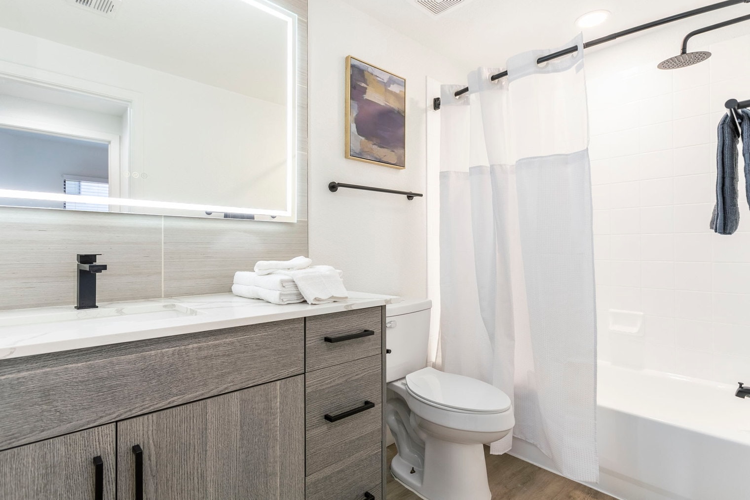 Building Photo - 15608 N 71st St