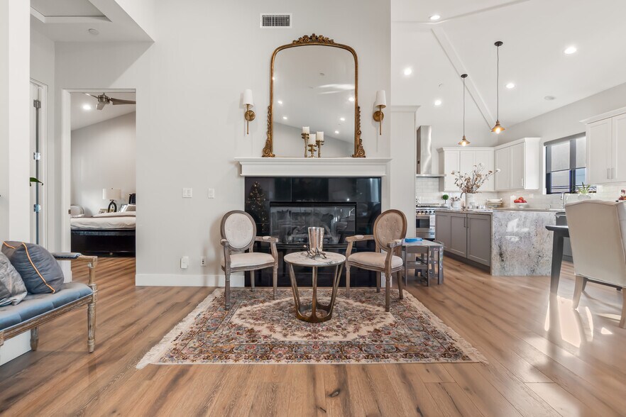 Building Photo - 2202 Felton Ln