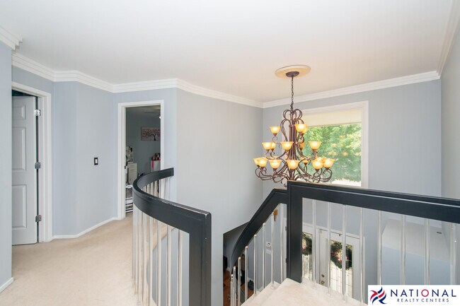 Building Photo - 37709 Glengrove Dr