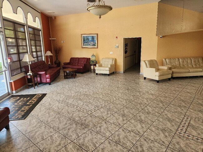 Building Photo - 4141 NW 44th Ave