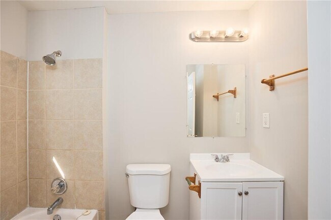 Building Photo - 3566 Bolfair Dr NW