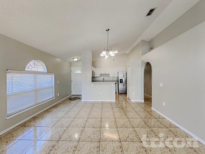 Building Photo - 12617 Parkbury Dr