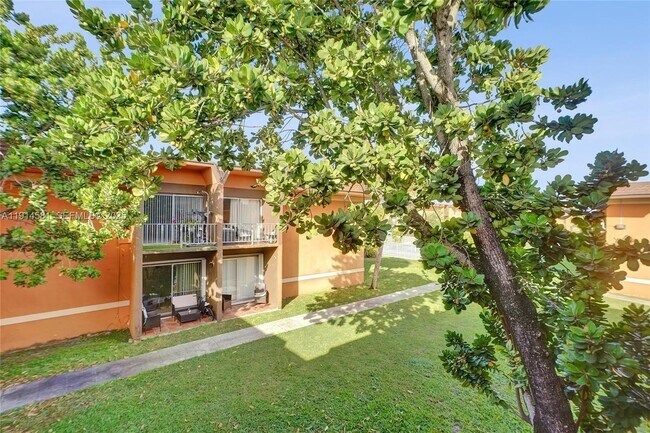 Building Photo - 9459 SW 76th St