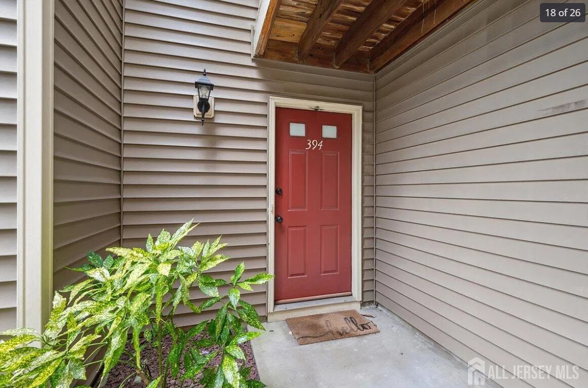 Building Photo - 394 Carhart Ct