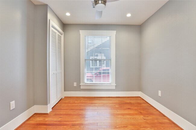 Building Photo - 1204 Birdsall St