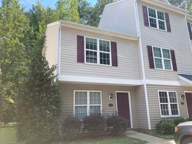 Building Photo - 65 Red Ln