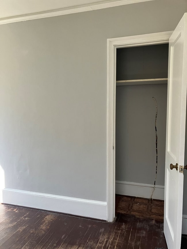 Building Photo - 304 Loring Dr