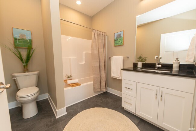 Building Photo - 1542 S Piazza Dr